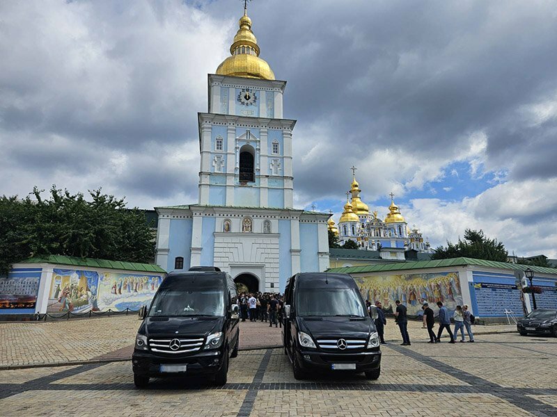 Услуги катафалка в Киеве